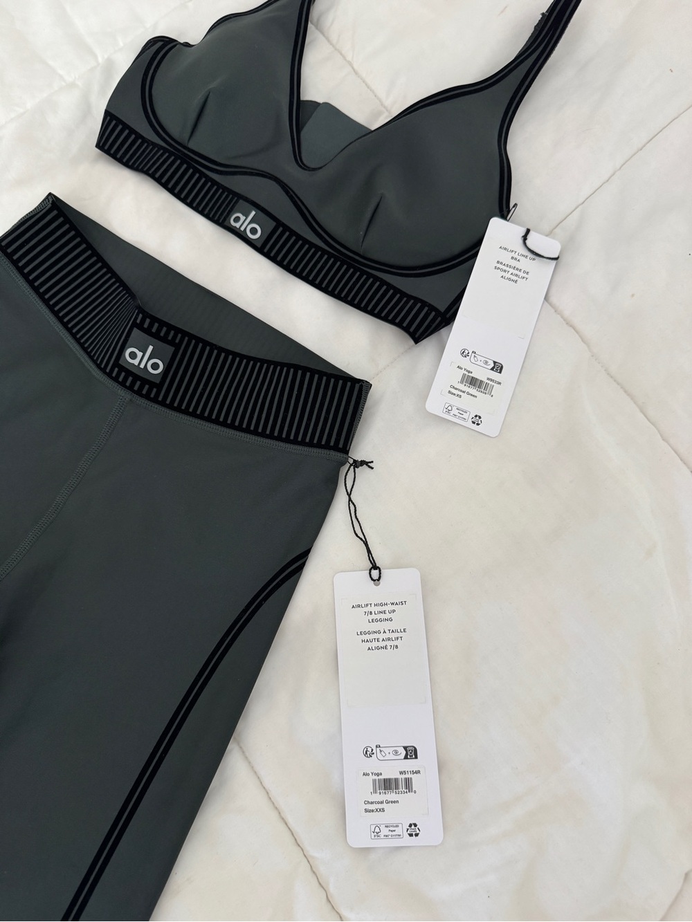 ALO Airlift Lineup Bra Charcoal Green Wise XS NWT